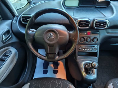 Citroen C3 Picasso 1.6 HDi 90 Seduction (16)