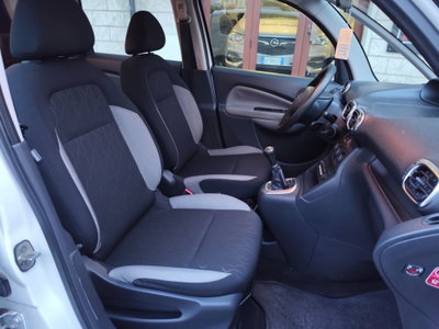 Citroen C3 Picasso 1.6 HDi 90 Seduction (17)