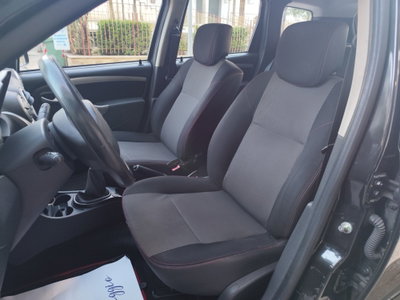 Dacia Duster 1.6 110CV 4x2 GPL Lauréate (13)
