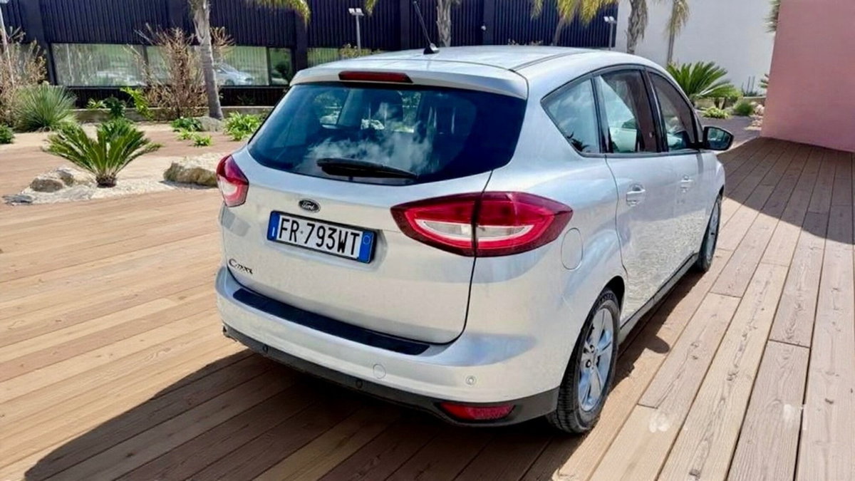 Ford C-Max 1.5 TDCi 120CV Powershift Start&Stop Titanium (3)
