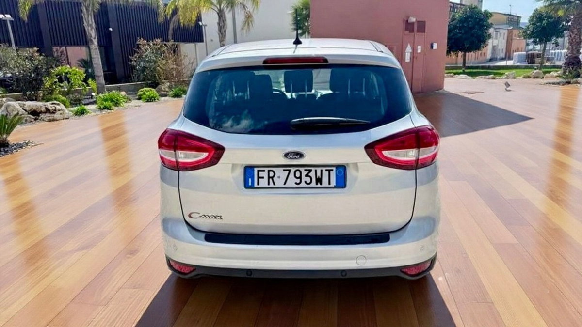 Ford C-Max 1.5 TDCi 120CV Powershift Start&Stop Titanium (8)