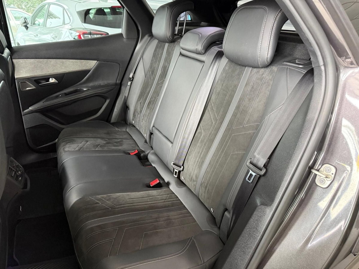 Peugeot 3008 BlueHDi 130 S&S EAT8 GT Pack (8)