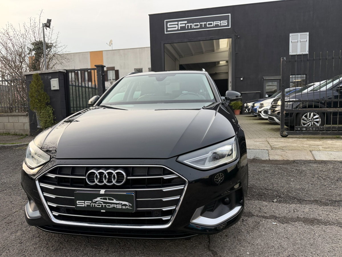 Audi A4 Avant 35 TDI/163 CV S tronic Business Advanced