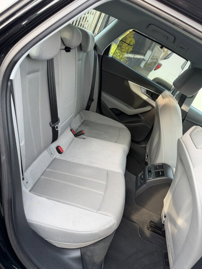 Audi A4 Avant 35 TDI/163 CV S tronic Business Advanced (12)