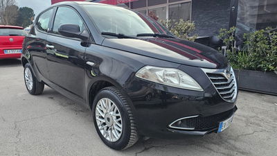 Lancia Ypsilon 0.9 TwinAir 85 CV 5 porte Metano Ecochic Gold usata