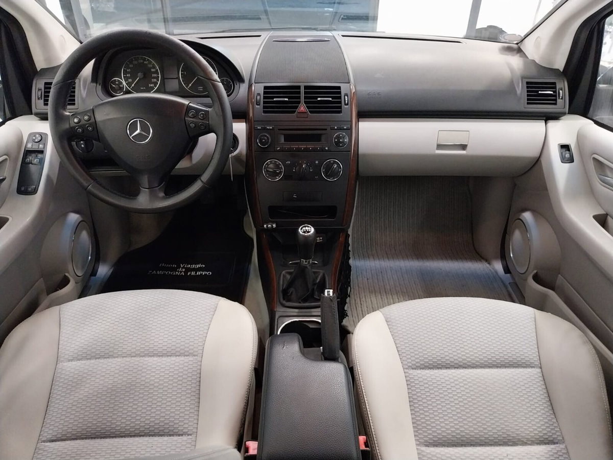 Mercedes-Benz Classe A 180 CDI Elegance (10)