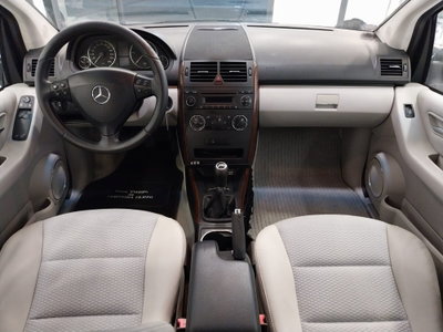 Mercedes-Benz Classe A 180 CDI Elegance (10)