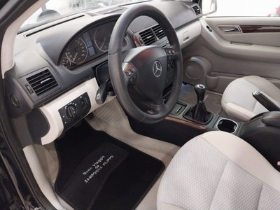 Mercedes-Benz Classe A 180 CDI Elegance (13)