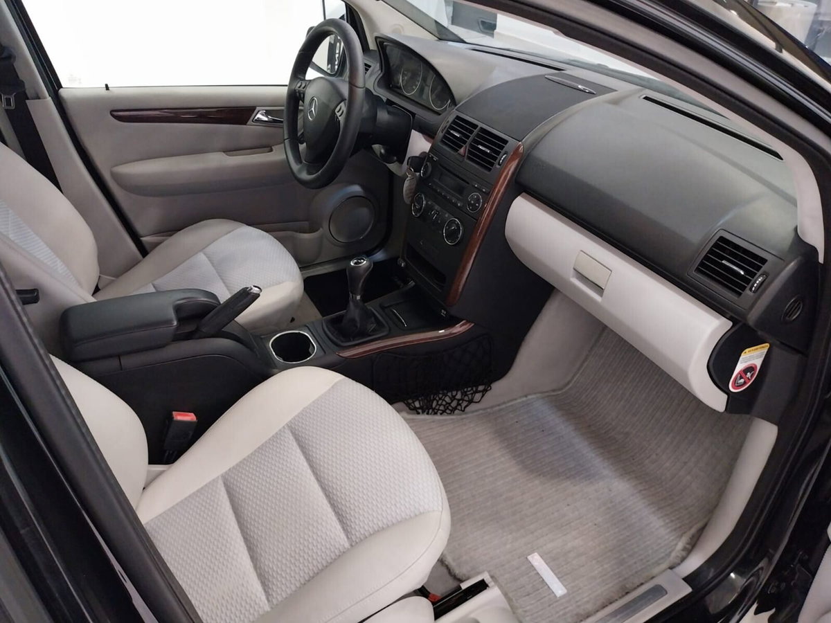 Mercedes-Benz Classe A 180 CDI Elegance (15)