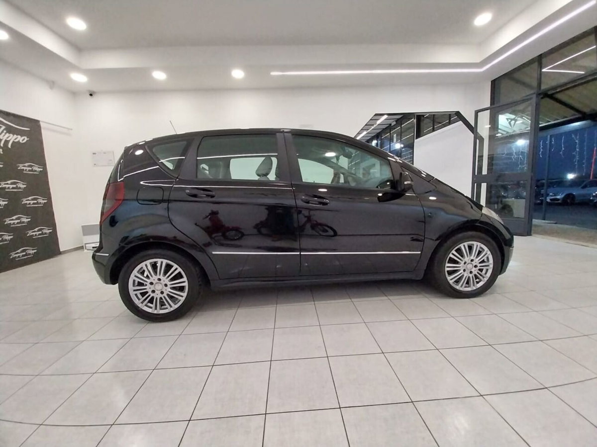 Mercedes-Benz Classe A 180 CDI Elegance (6)