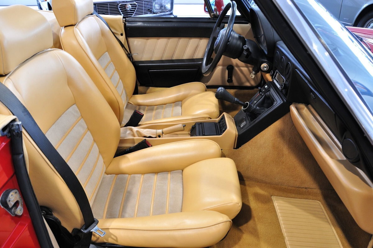 Alfa Romeo Spider 1.6 (11)