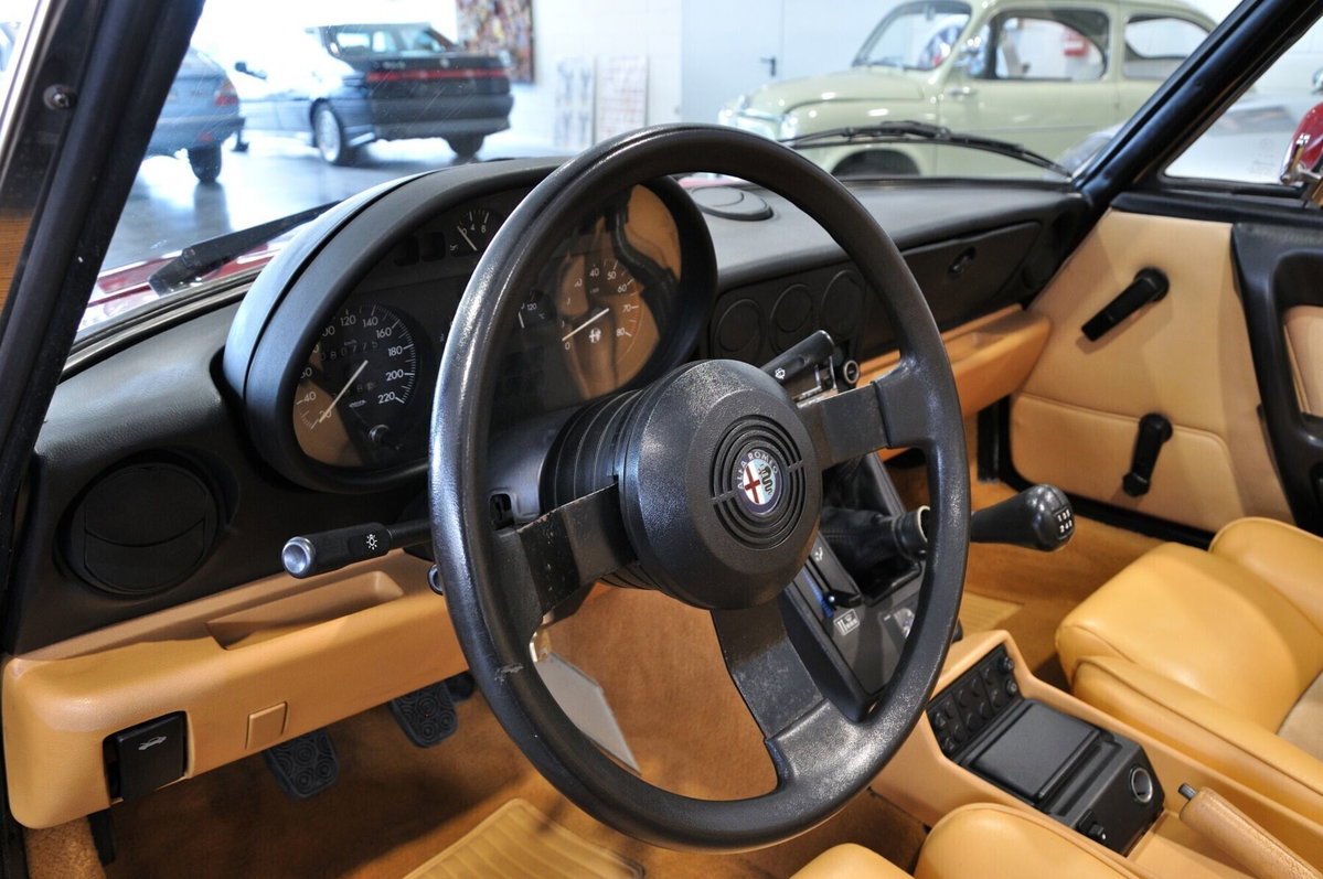 Alfa Romeo Spider 1.6 (14)