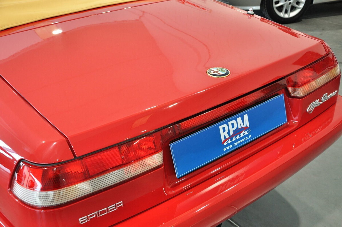 Alfa Romeo Spider 1.6 (17)