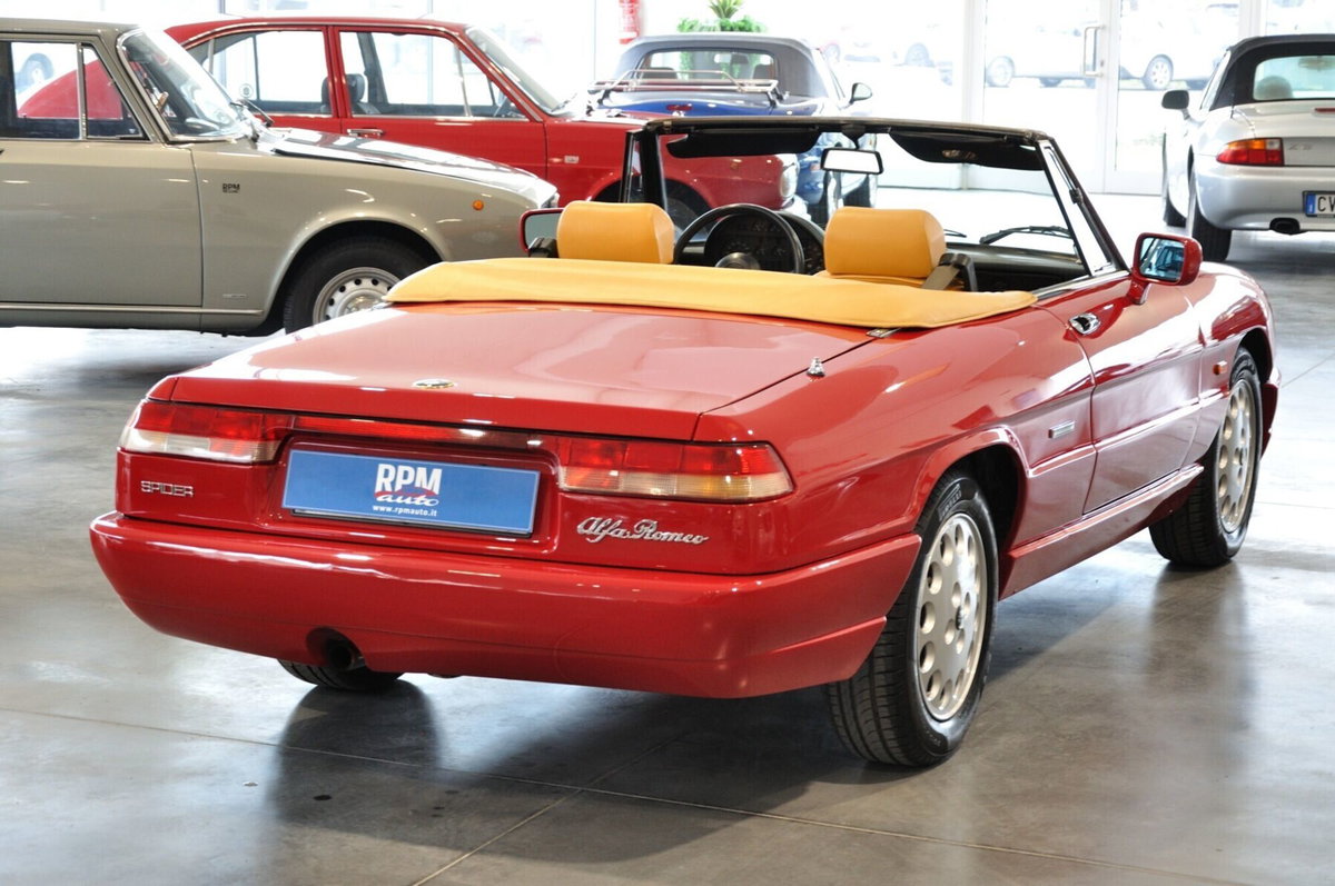 Alfa Romeo Spider 1.6 (6)