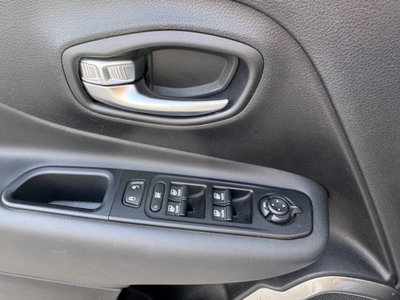 Jeep Renegade 1.6 Mjt 130 CV Limited (13)