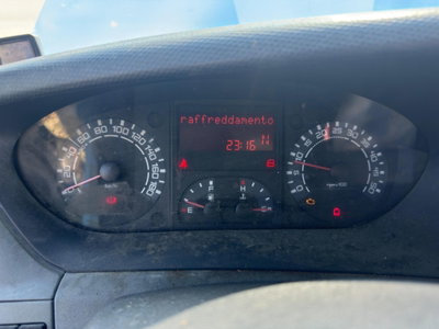 Iveco Daily Furgone 35S18V 3.0 Hpt PM-TM Furgone (7)