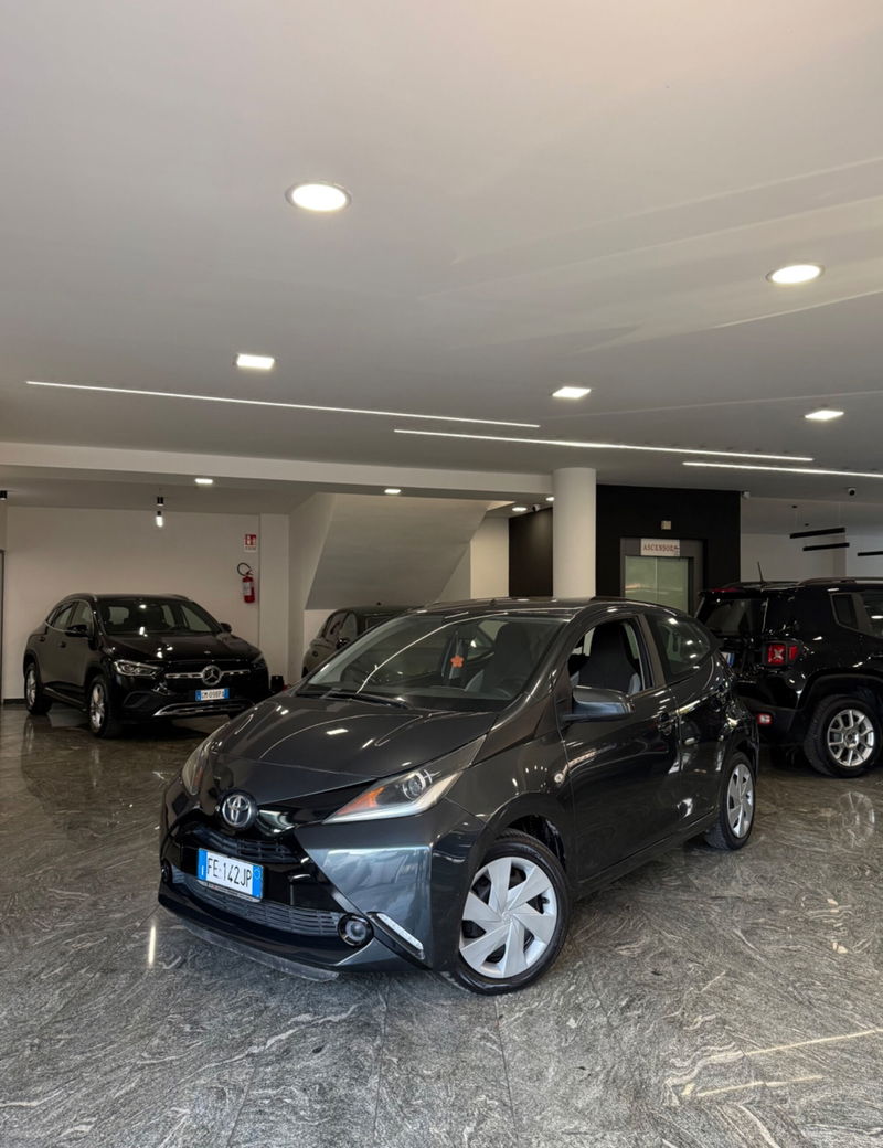Toyota Aygo 1.0 VVT-i 69 CV 5 porte x-cool