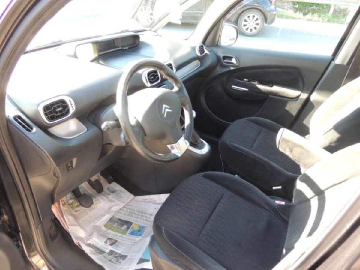 Citroen C3 Picasso 1.6 VTi 120 Exclusive Style (10)