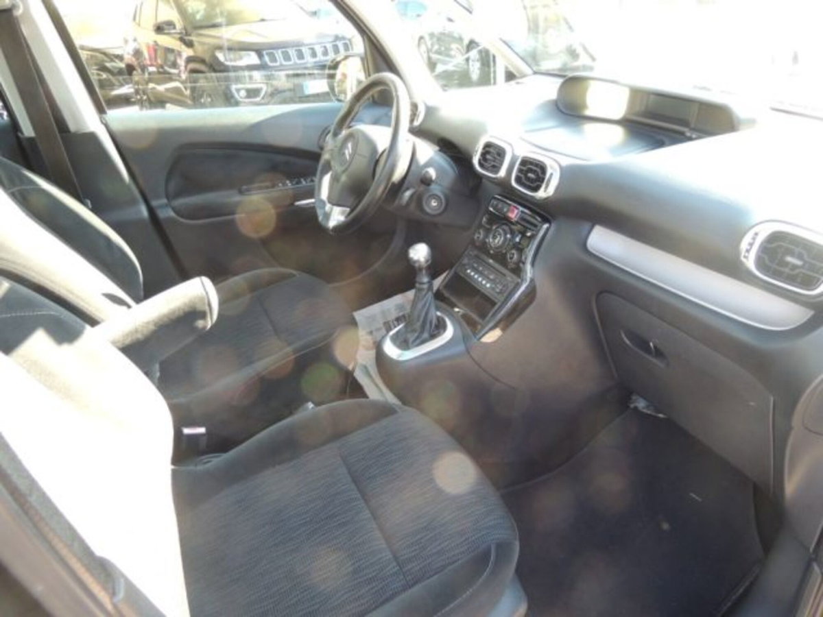Citroen C3 Picasso 1.6 VTi 120 Exclusive Style (6)