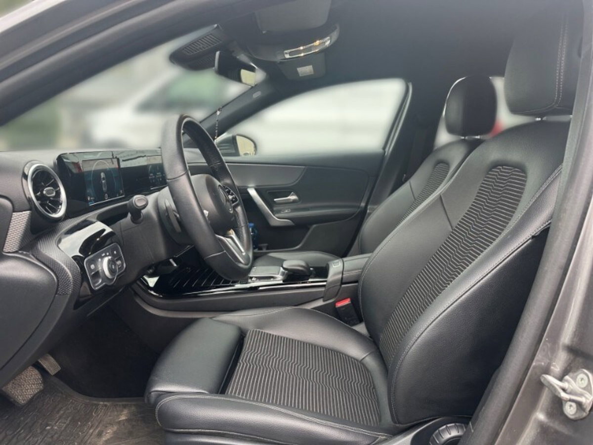 Mercedes-Benz Classe A 180 d Automatic Sport (7)