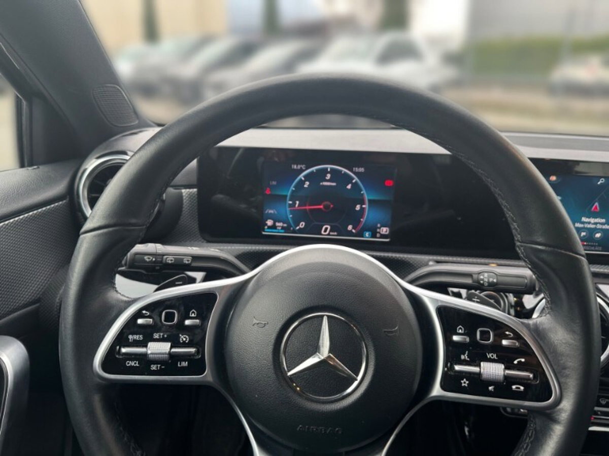 Mercedes-Benz Classe A 180 d Automatic Sport (8)
