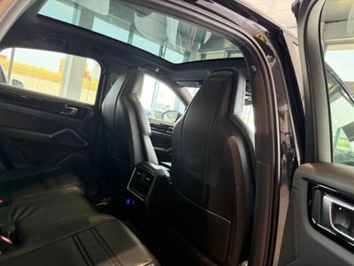 Porsche Cayenne 3.0 V6 E-Hybrid Platinum Edition (15)