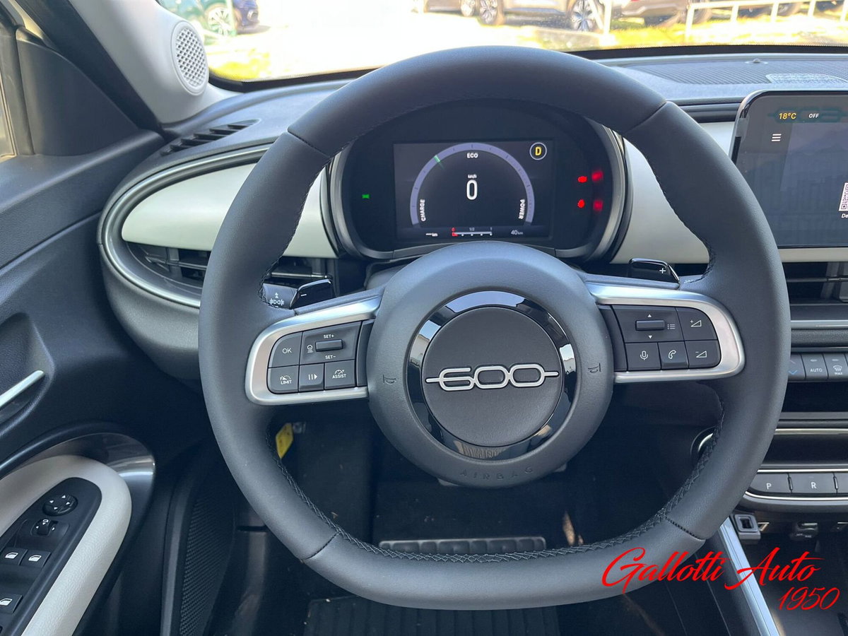 Fiat 600 1.2 hybrid La Prima II 110cv auto (10)