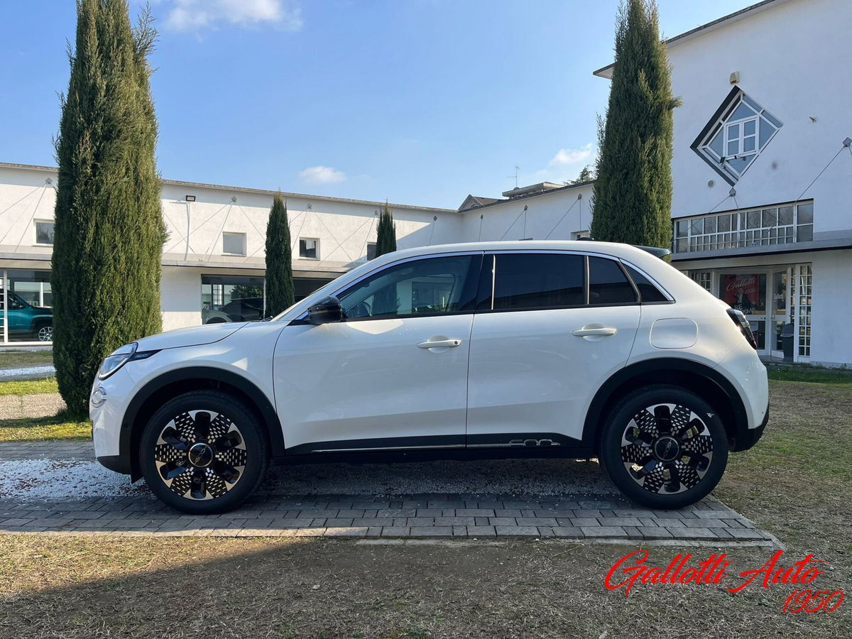 Fiat 600 1.2 hybrid La Prima II 110cv auto (3)