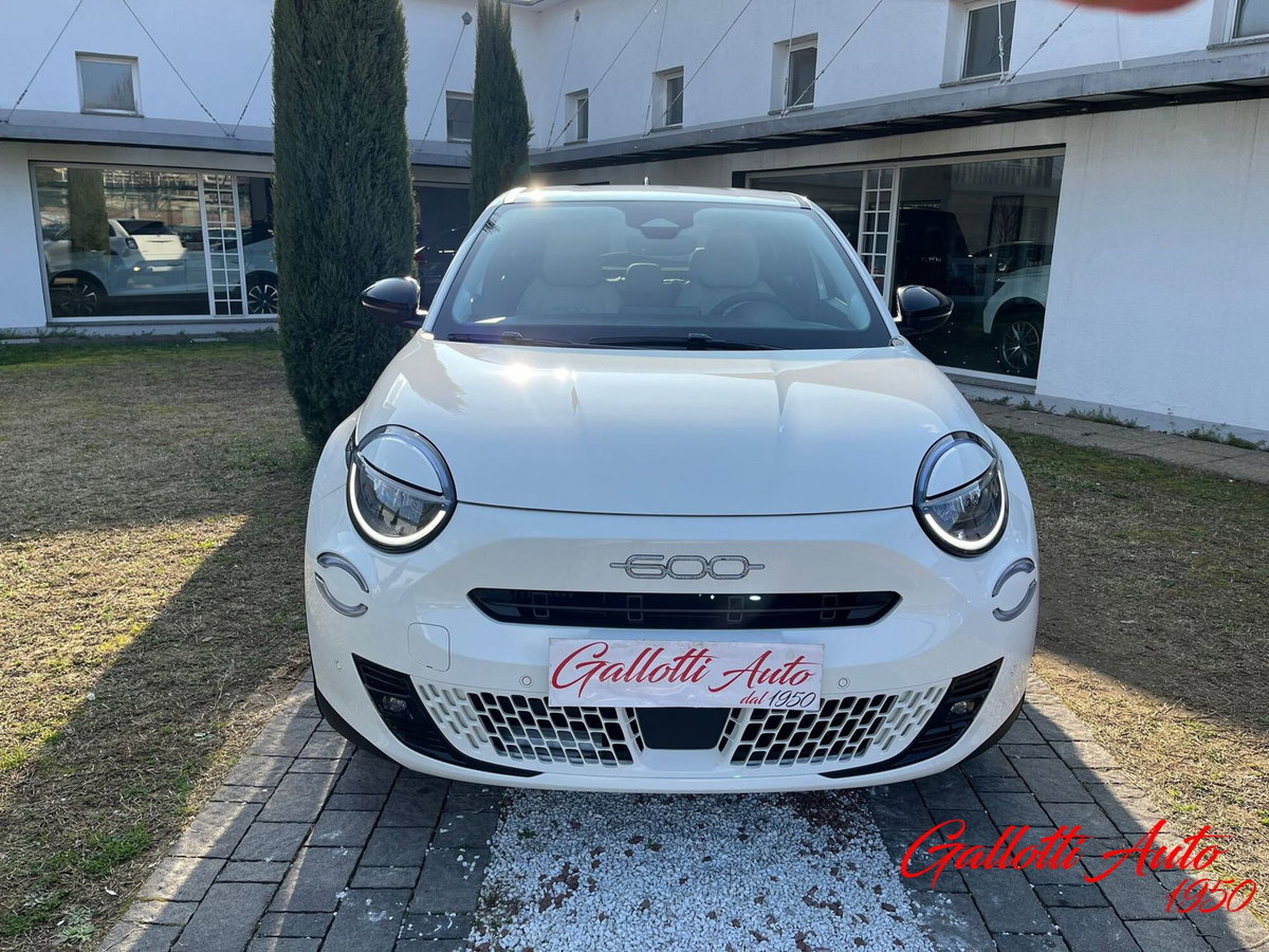 Fiat 600 1.2 hybrid La Prima II 110cv auto (4)