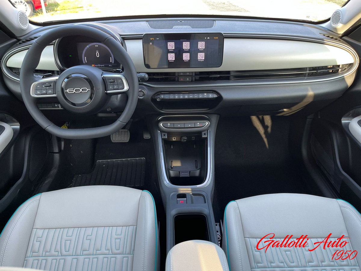 Fiat 600 1.2 hybrid La Prima II 110cv auto (9)