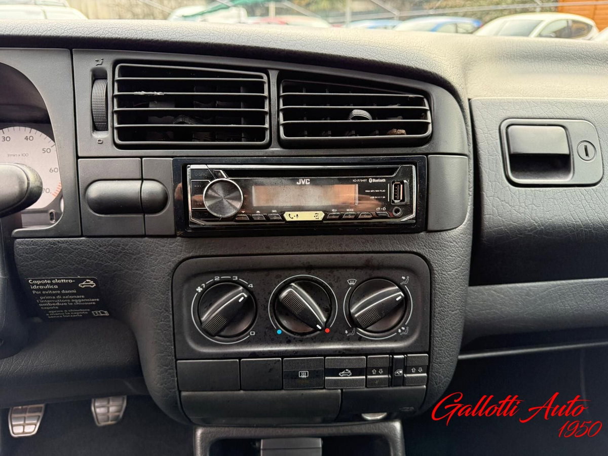 Volkswagen Golf Cabrio 1.6 cat Avantgarde (12)