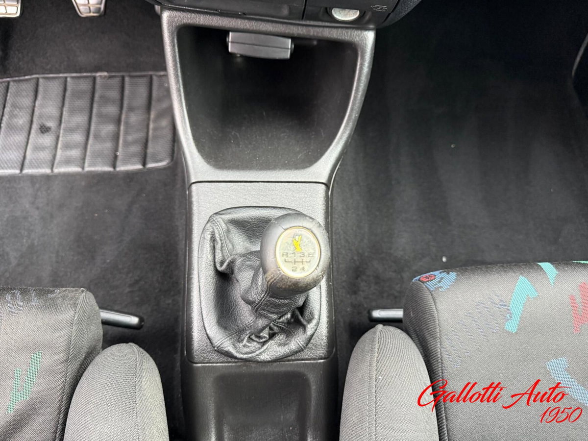 Volkswagen Golf Cabrio 1.6 cat Avantgarde (13)