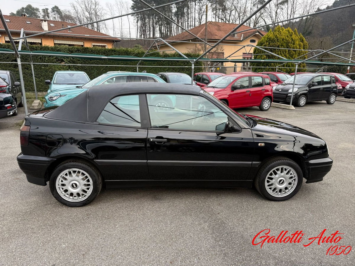 Volkswagen Golf Cabrio 1.6 cat Avantgarde (3)