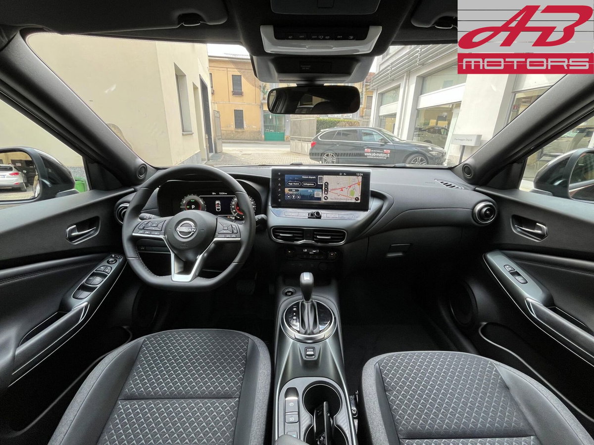 Nissan Juke 1.6 hev N-Connecta (12)
