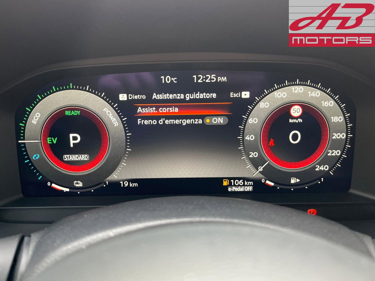 Nissan Juke 1.6 hev N-Connecta (14)