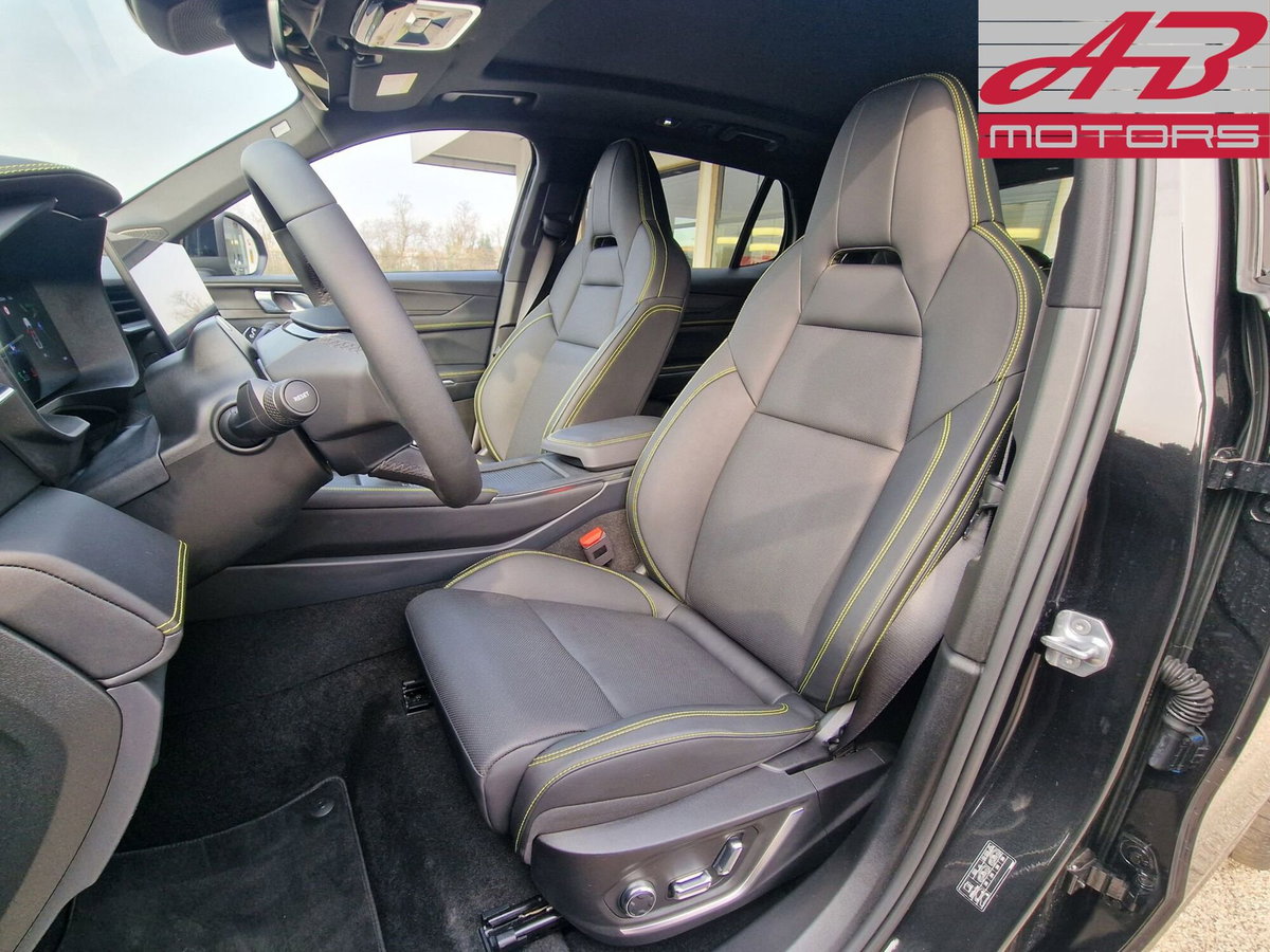Lynk & Co 01 01 1.5 td phev Core auto (10)
