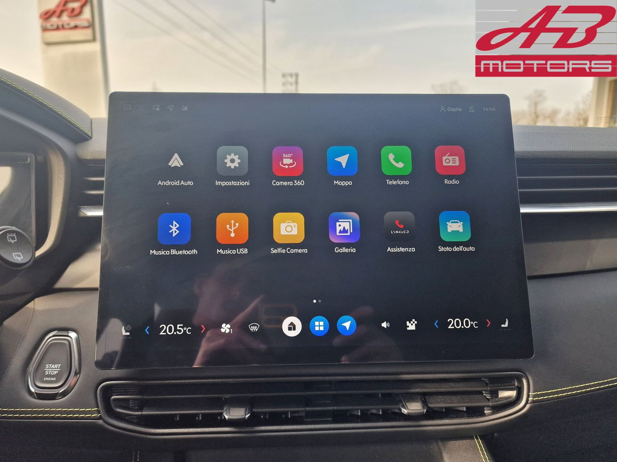Lynk & Co 01 01 1.5 td phev Core auto (16)