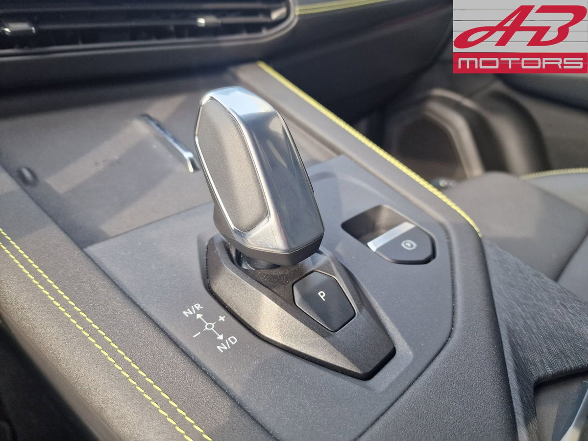 Lynk & Co 01 01 1.5 td phev Core auto (17)