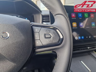 Lynk & Co 01 01 1.5 td phev Core auto (19)