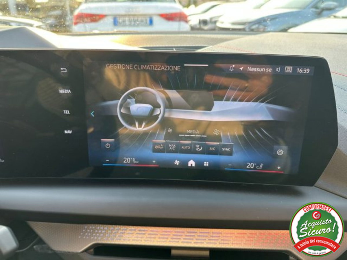 BMW Serie 1 120 48V MSport Pro auto (12)