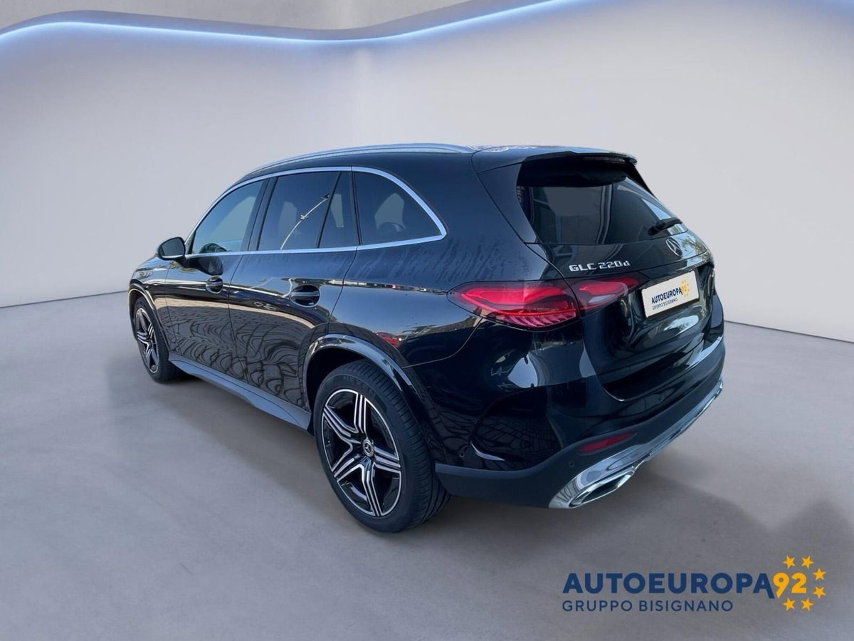 Mercedes-Benz GLC 220 d 4Matic Mild Hybrid AMG Premium Plus (2)