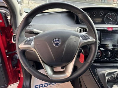 Lancia Ypsilon 1.0 FireFly 5 porte S&S Hybrid Ecochic Gold (9)
