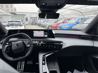 Peugeot 3008 1.2 hybrid GT Exclusive 145cv e-dcs6 (9)