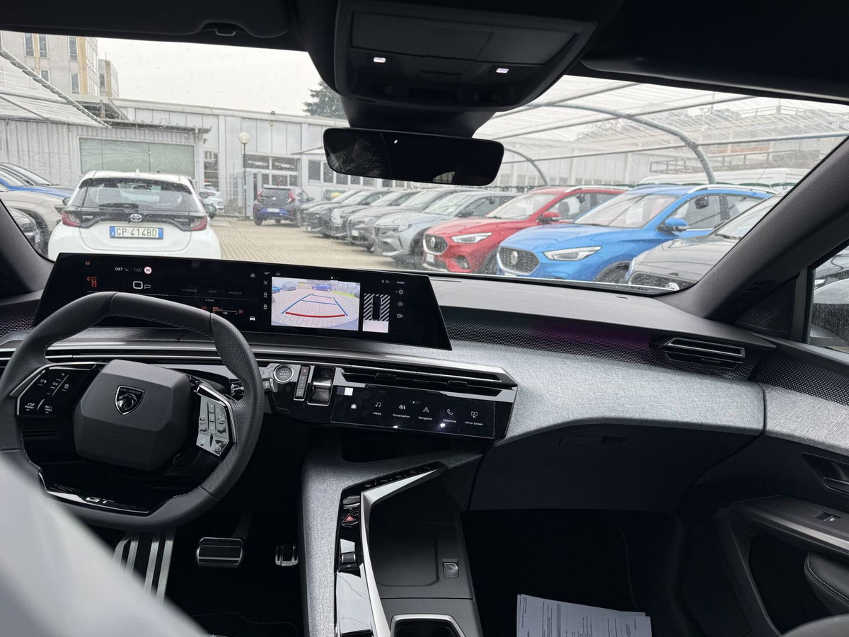 Peugeot 3008 73 kWh GT (11)