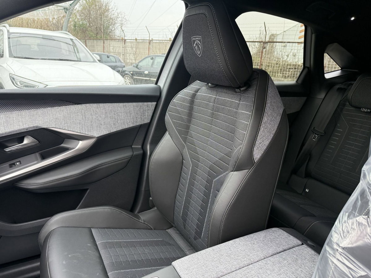 Peugeot 3008 73 kWh GT (16)