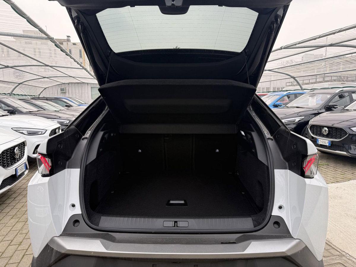 Peugeot 3008 73 kWh GT (8)