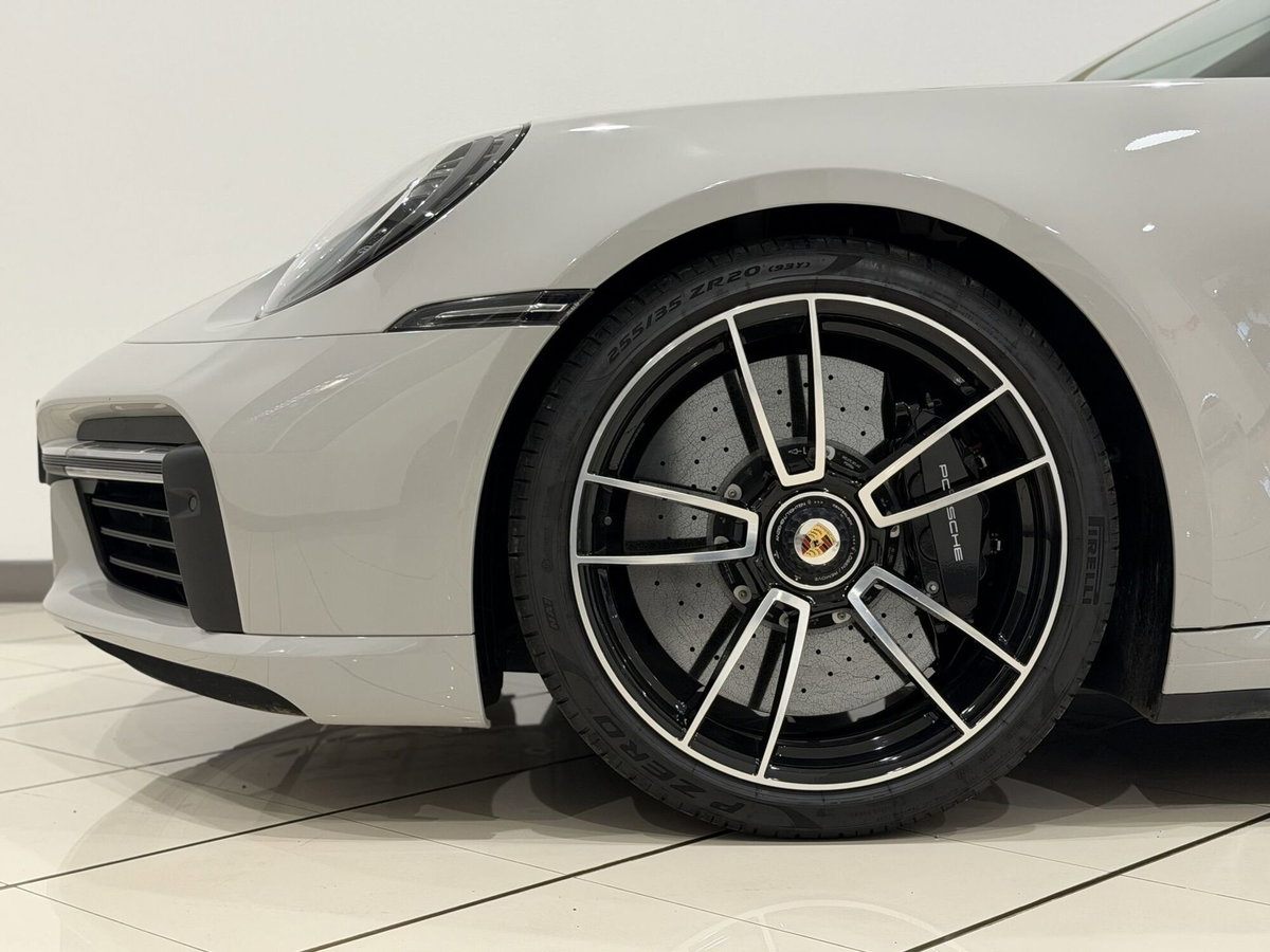 Porsche 911 Cabrio Cabrio 3.7 Turbo S auto (8)