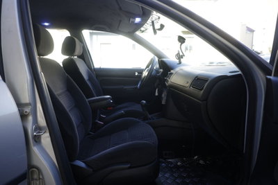 Volkswagen Golf 1.6 cat 5 porte Highline (10)
