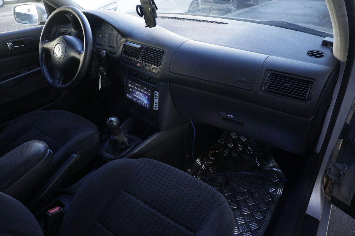 Volkswagen Golf 1.6 cat 5 porte Highline (8)