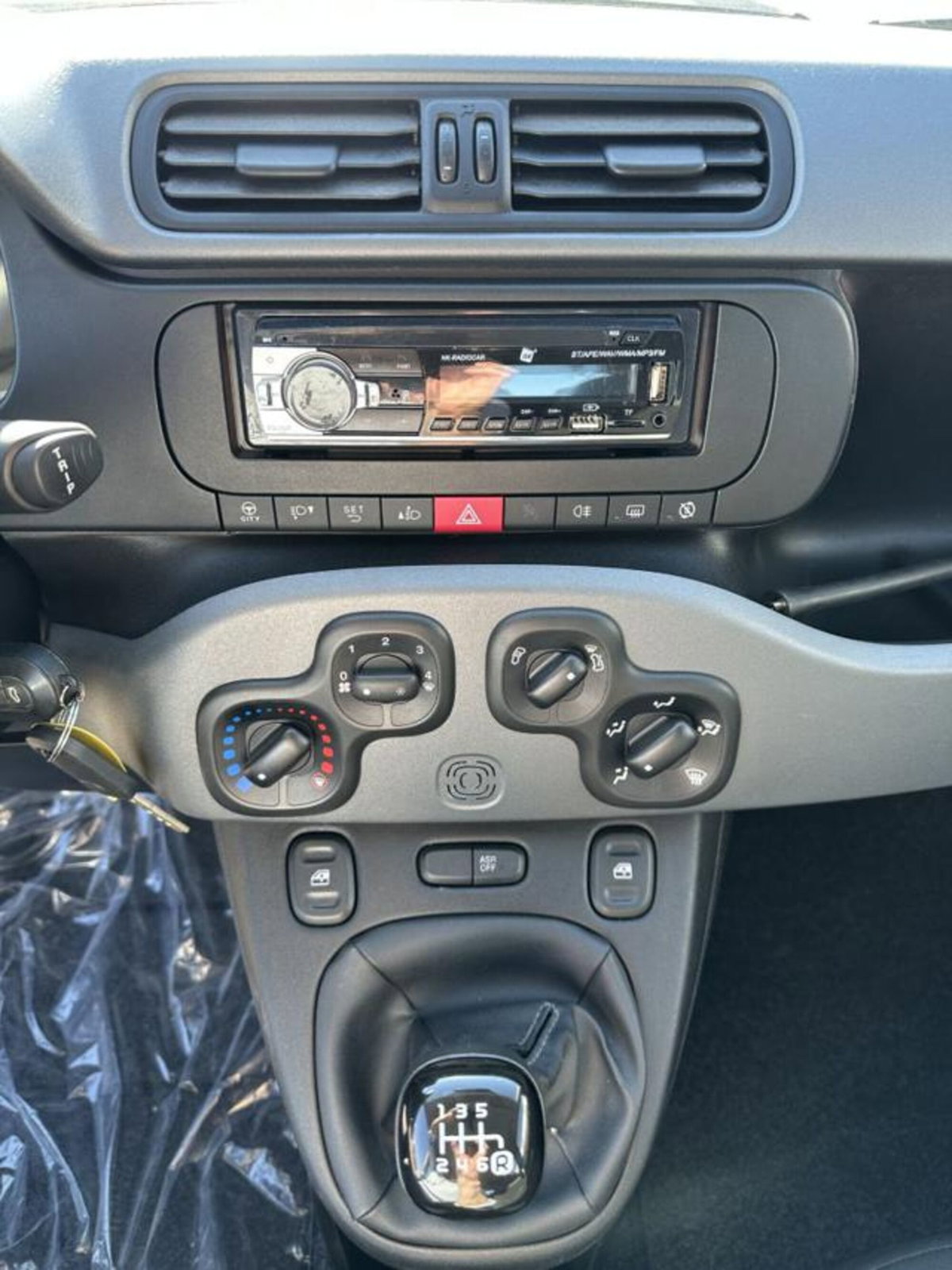 Fiat Panda 1.0 firefly hybrid s&s 70cv 5p.ti (8)